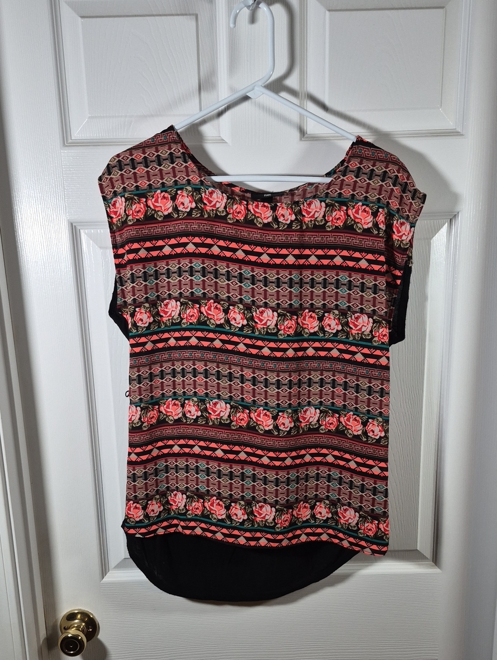 Iz Byer Coral Floral & Black Panel Printed Top